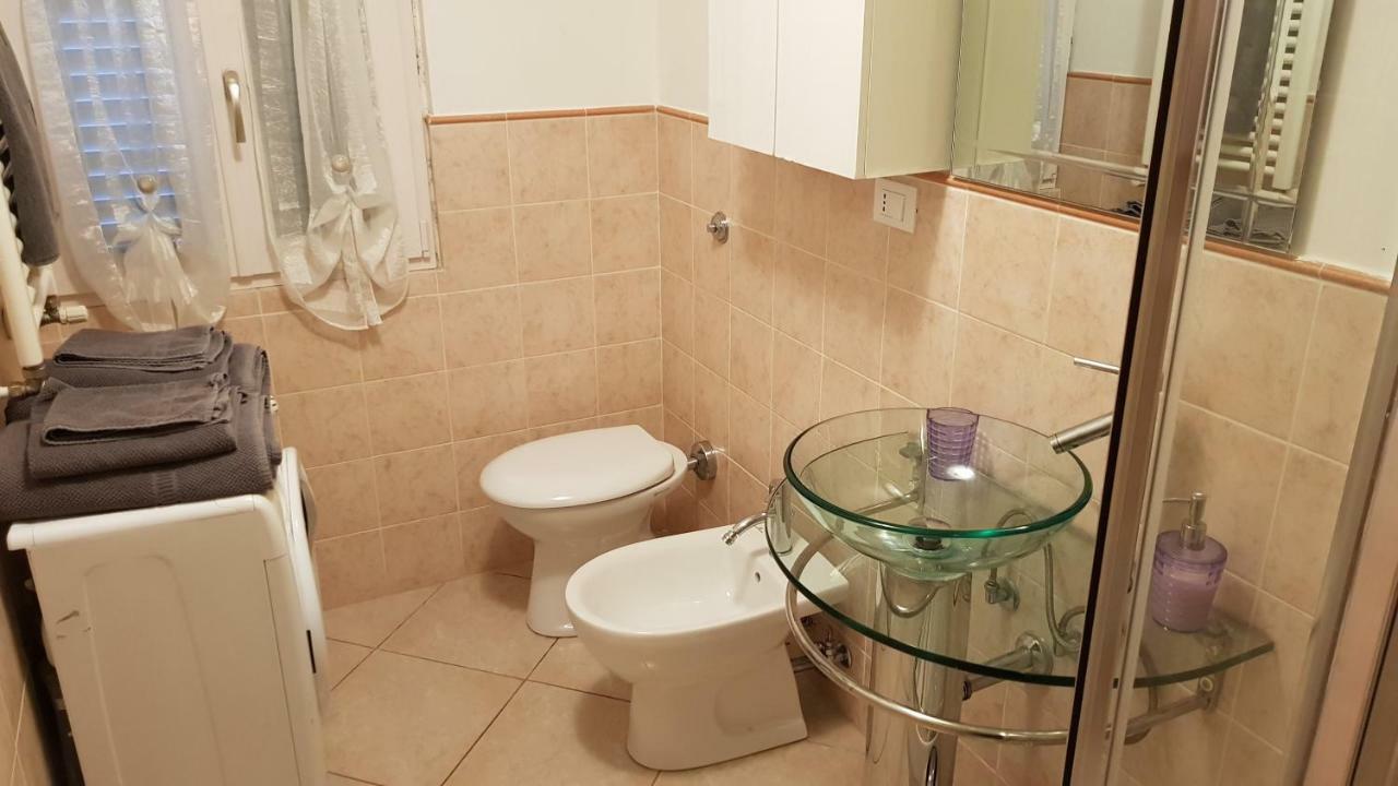 La Casa Di Oliva Lägenhet Macerata Exteriör bild